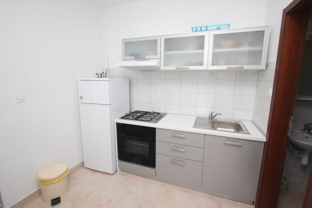 Robinson Monte Cristo Apartamento Bogomolje